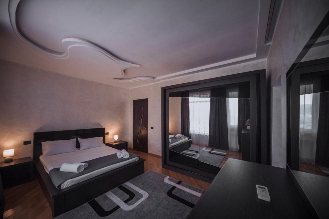 Makos Guest House Кутаиси Екстериор снимка