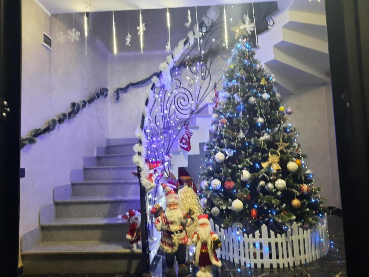 Makos Guest House Кутаиси Екстериор снимка