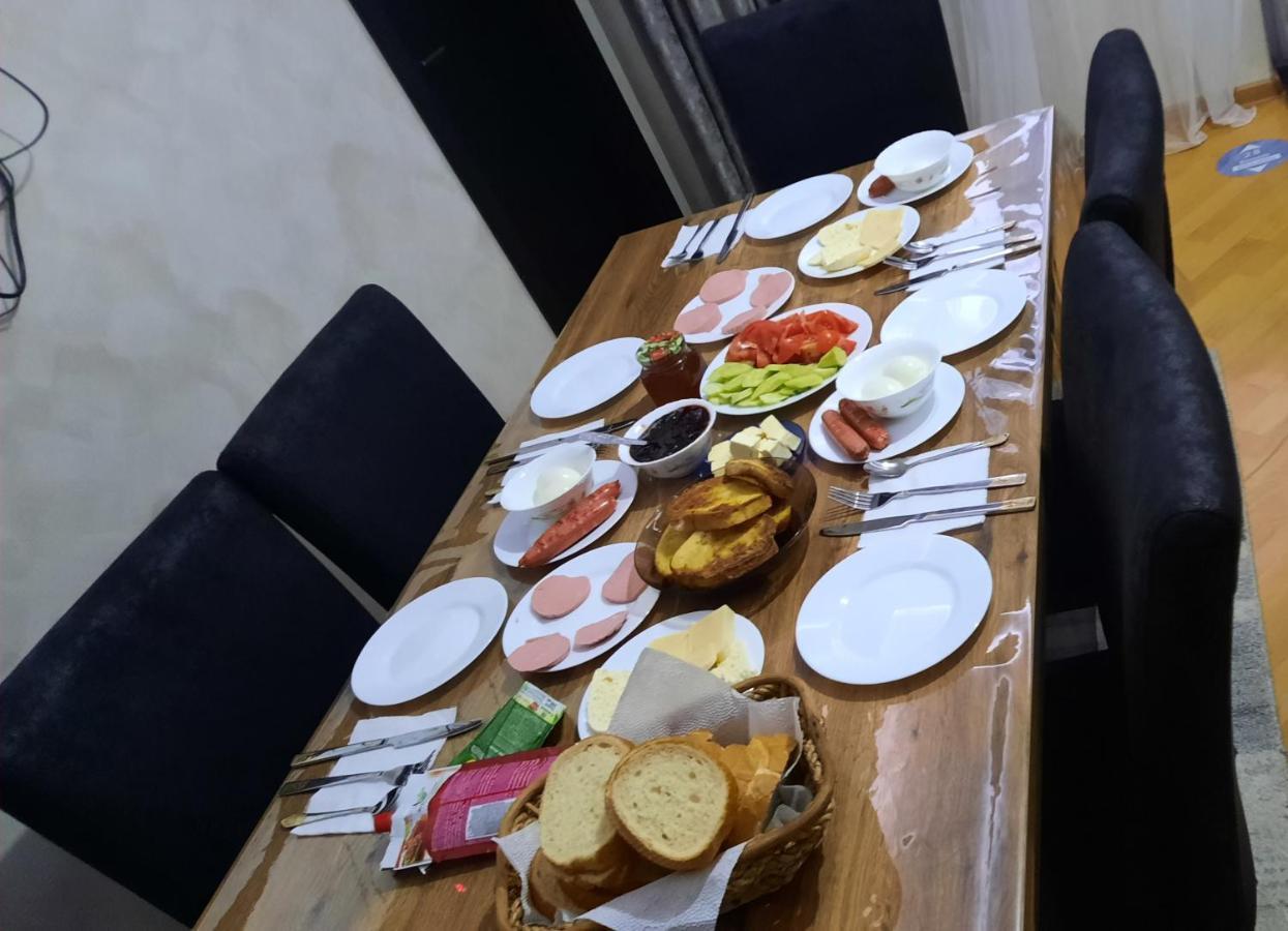 Makos Guest House Кутаиси Екстериор снимка