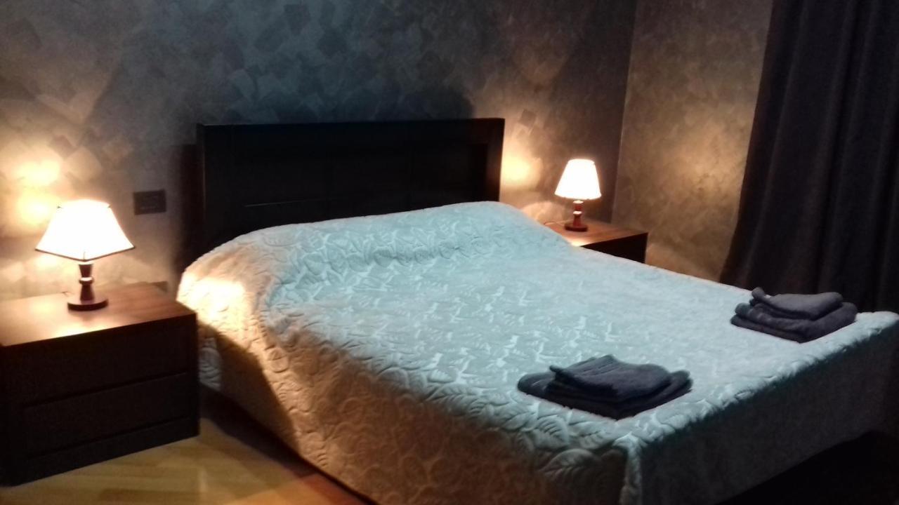 Makos Guest House Кутаиси Екстериор снимка