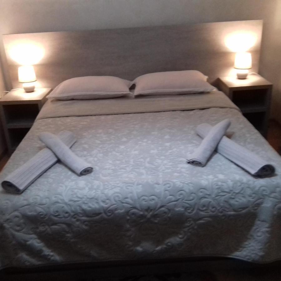 Makos Guest House Кутаиси Екстериор снимка